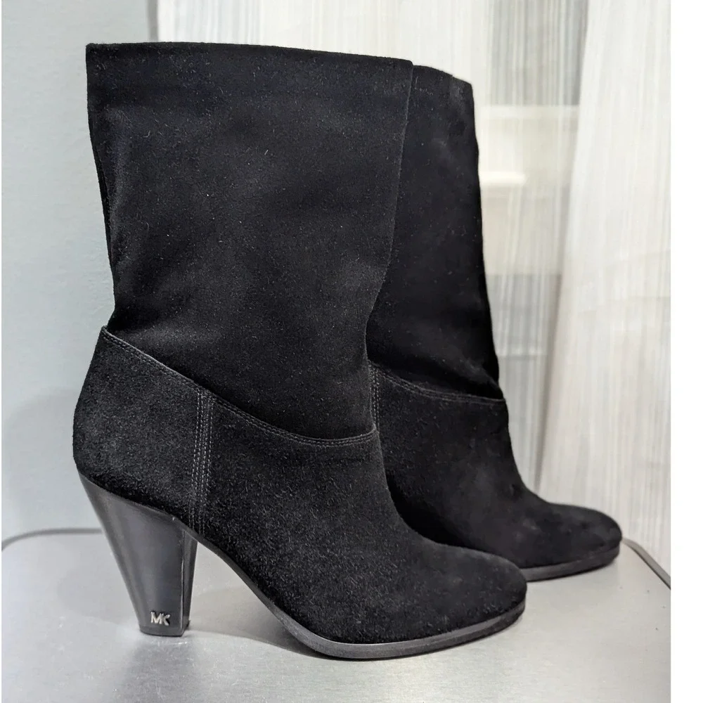 MICHAEL KORS Divia Soft Suede Ankle Boot Black‎ Pull On Heel Women Size 8.5